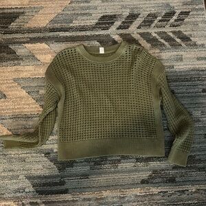 Old navy long sleeve knit top. Large.